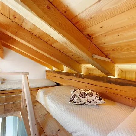 Апартаменты Cucu - 3 *